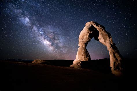 Week's Best Travel Photos: Stars Over Utah's Delicate Arch | Night sky ...