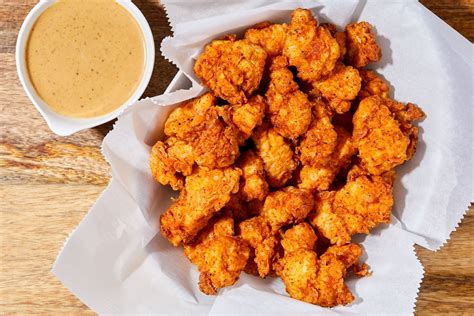 Nuggets / Breaded Fried Cauliflower Nuggets Recipe Elephantastic Vegan ...