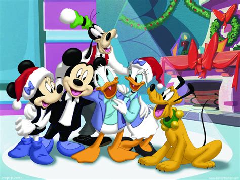 Mickey Mouse Christmas - Christmas Wallpaper (2735439) - Fanpop