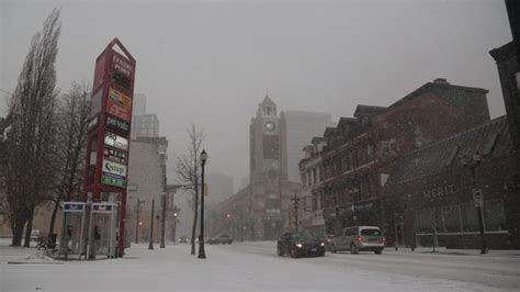 Hamilton will see as much as 15 cm of snow this long weekend | CBC News