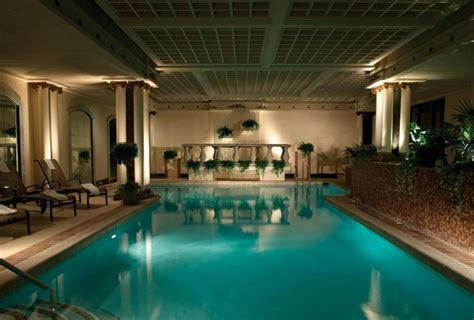 15 Hotels with Indoor Pools in Memphis, TN