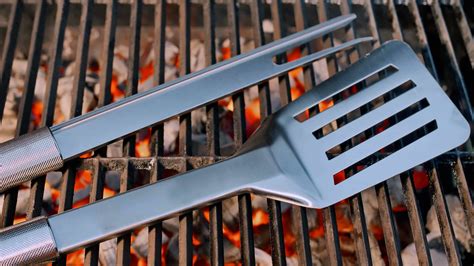 BBQ Grill Accessories – Spotting The Best For You! (2024) - BBQCHIEFS