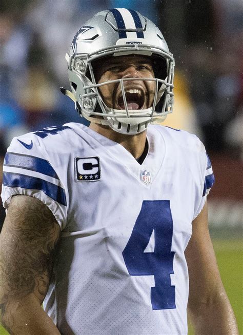 Dak Prescott: Stats tonight| Passing yards tonight| Is playing tonight