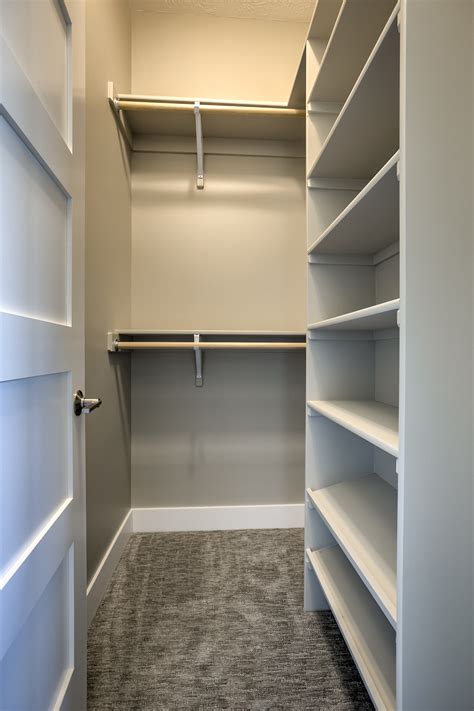 Closet Design Ideas For Small Walk In | Dandk Organizer