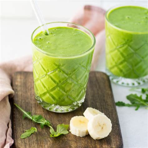 Vegan Banana Green Smoothie - Mindful Avocado