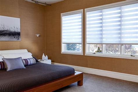 30+ Bedroom Curtain Ideas With Blinds - DECOOMO