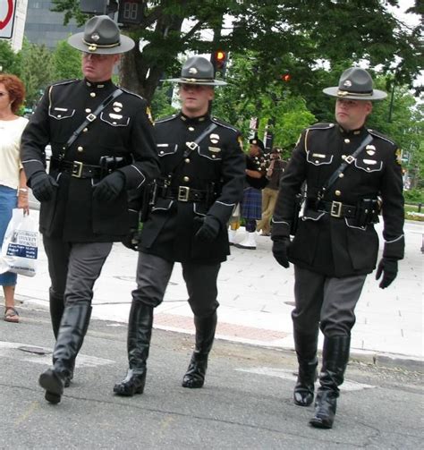 KENTUCKY STATE POLICE HONOR GUARD 2 | Police uniforms, Popular outfits ...