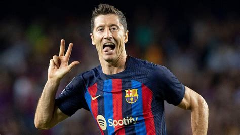 Barça striker Robert Lewandowski named Champions League player of the week