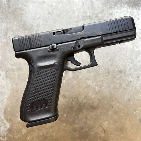 GLOCK 20 gen 5 MOS 10mm pistol, 3x 15 round mags. Free shipping ...