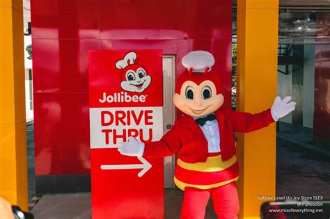 Jollibee Opens New Level Up Joy Store in SLEX with first ever dual lane ...