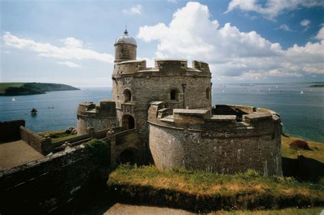 Exploring castles in Cornwall