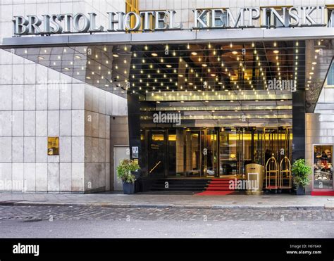 Kempinski Five star Luxury hotel entrance, Fasanenstrasse ...