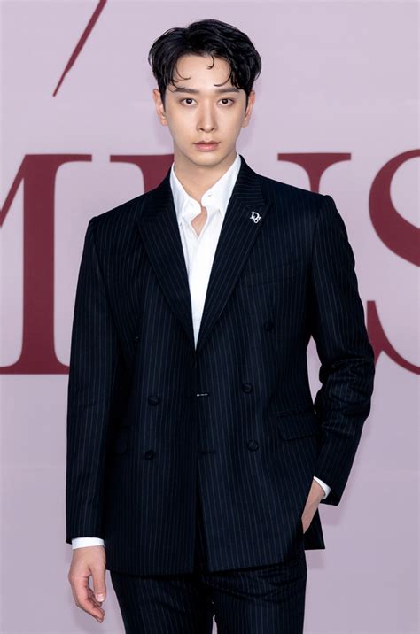 2PM's Chansung reveals his girlfriend is pregnant and pair will marry ...