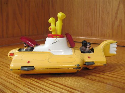 BEATLES YELLOW SUBMARINE CORGI TOYS VINTAGE COLLECTIBLE | #1817869689