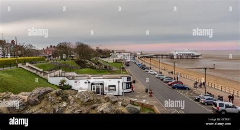 Cleethorpes beach and Pier Stock Photo - Alamy