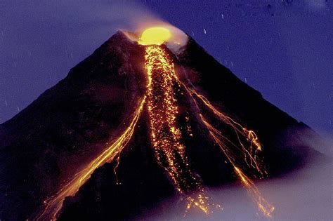 Mayon Volcano Eruption - Nice Pictures