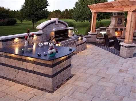 Brick BBQ Pit Ideas | Fire Pit Design Ideas | Casas, Modelo de casa ...