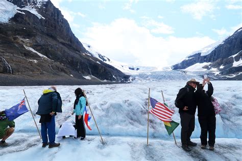 Columbia Icefield glacier adventure a chilling, fun side trip ...