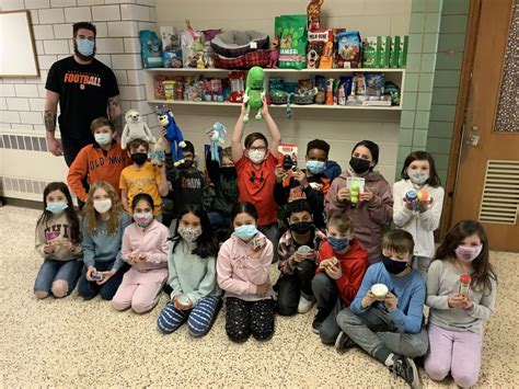 North Olmsted’s students complete ‘Operation Santa Paws’ with donation ...