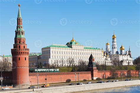 Kremlin wall, towers, palace, cathedrals in Moscow 11850216 Stock Photo ...