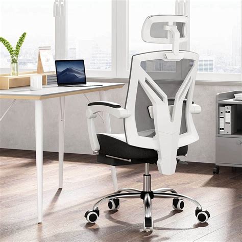 5 Best Ergonomic Office Chair Under $200 (Buyer's Guide) | 2022