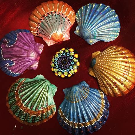 Dot painted seashells by Aggie Janssens may 2017 - craftIdea.org ...