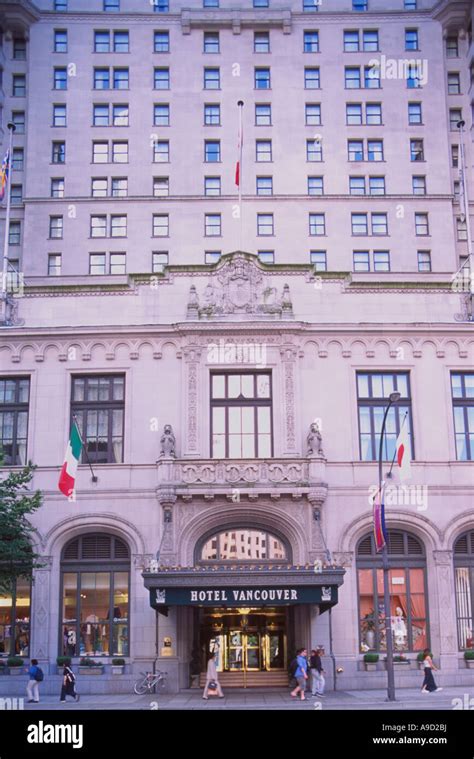 Front Entrance and Facade of the Fairmont Hotel Vancouver Downtown on ...