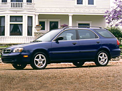 2000 Suzuki Esteem Specs, Price, MPG & Reviews | Cars.com