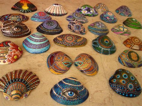 Hand painted shells. From Jaba. … | Seashell crafts, Seashell painting ...