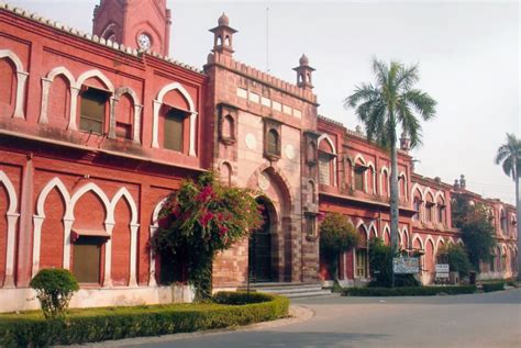 AMU Campus Violence: Administration’s Inability Puts Lives of Students ...