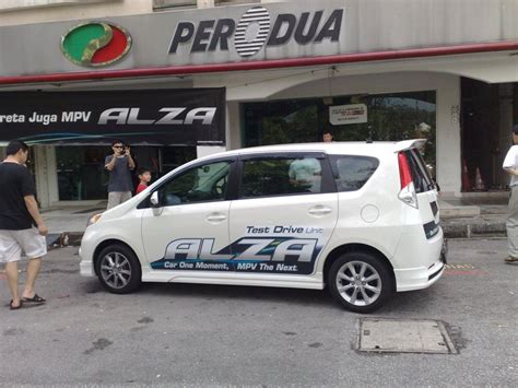 LIFE IN DIGITAL COLOUR: The New Perodua Alza Review