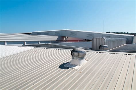 Aluminum Reflective Roof Coatings or Acrylic on Your Commercial Roof?