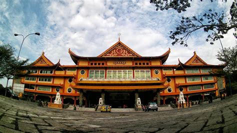 Fakta-fakta Menarik Maha Vihara Maitreya, Vihara Terbesar di Indonesia