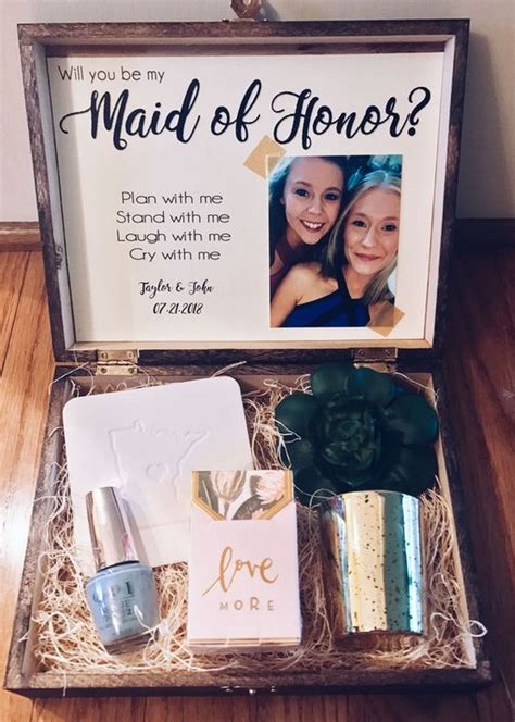 15 Creative Maid of Honor Proposal Ideas