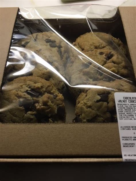 Trina's page of Blogginess: Costco Chocolate Chip Cookies