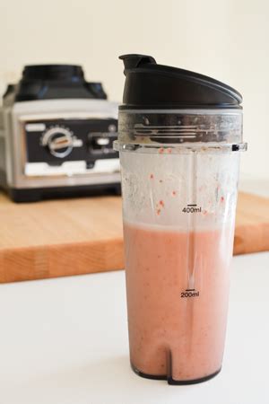 smoothies-in-the-ninja-blender - Savvy Sassy Moms