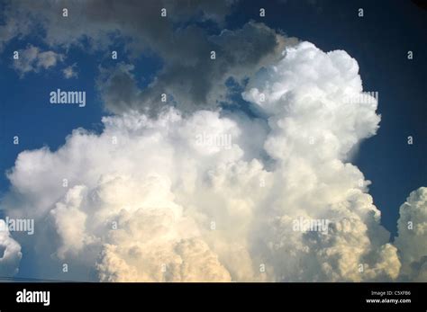 A Pileus Cloud formation in the sky Stock Photo - Alamy