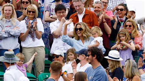 Andy Murray given Father's Day surprise as children show up to see him ...