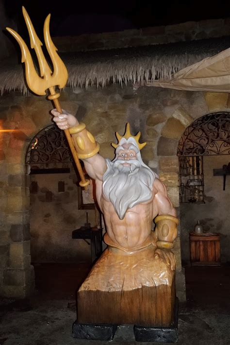 Disney at Heart: Where's Olaf - King Triton Statue