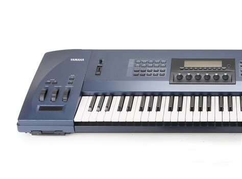 MATRIXSYNTH: Yamaha EX5 SN DN01361 Synthesizer Workstation