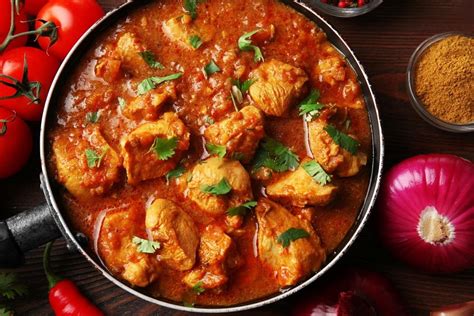 Authentic Indian-Style Chicken Curry | RecipeLion.com