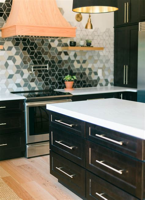 12 Ceramic Tile Backsplash Ideas You Should Seriously See | Hunker ...