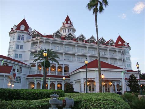 Disney Tidbits from a Disney Nut: Walt Disney World Resort of the Week ...