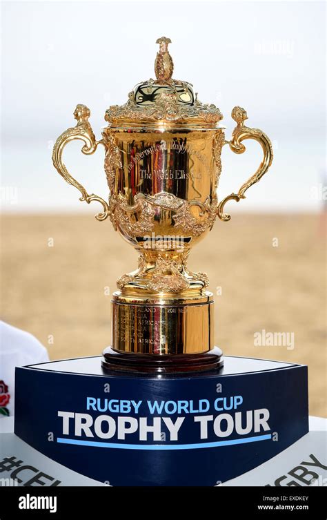 Webb ellis trophy hi-res stock photography and images - Alamy