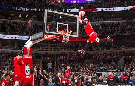 Photo Gallery: Bulls vs. Cavaliers (02.12.15) Photo Gallery | NBA.com