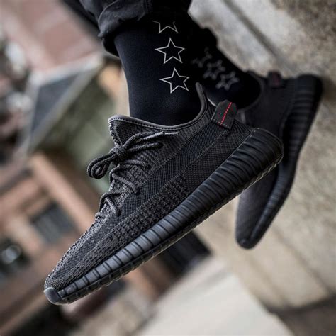 Yeezy Boost 350 V2 Black Static Fake | semashow.com