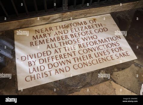 The tomb of the Queens Elizabeth I and Mary I in Westminster Abbey ...