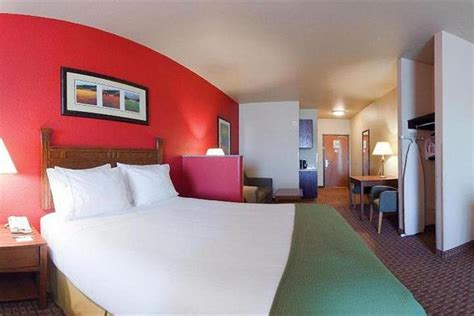 Pet Friendly Hotels in Sturgis, SD - BringFido