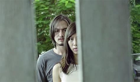 Shutter (2004)