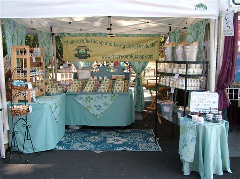 Farmers Market Booth Ideas - Bing Images | Craft fair booth display ...